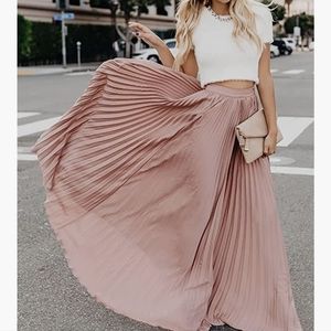 BUNDLE SALE! pink pleated maxi skirt